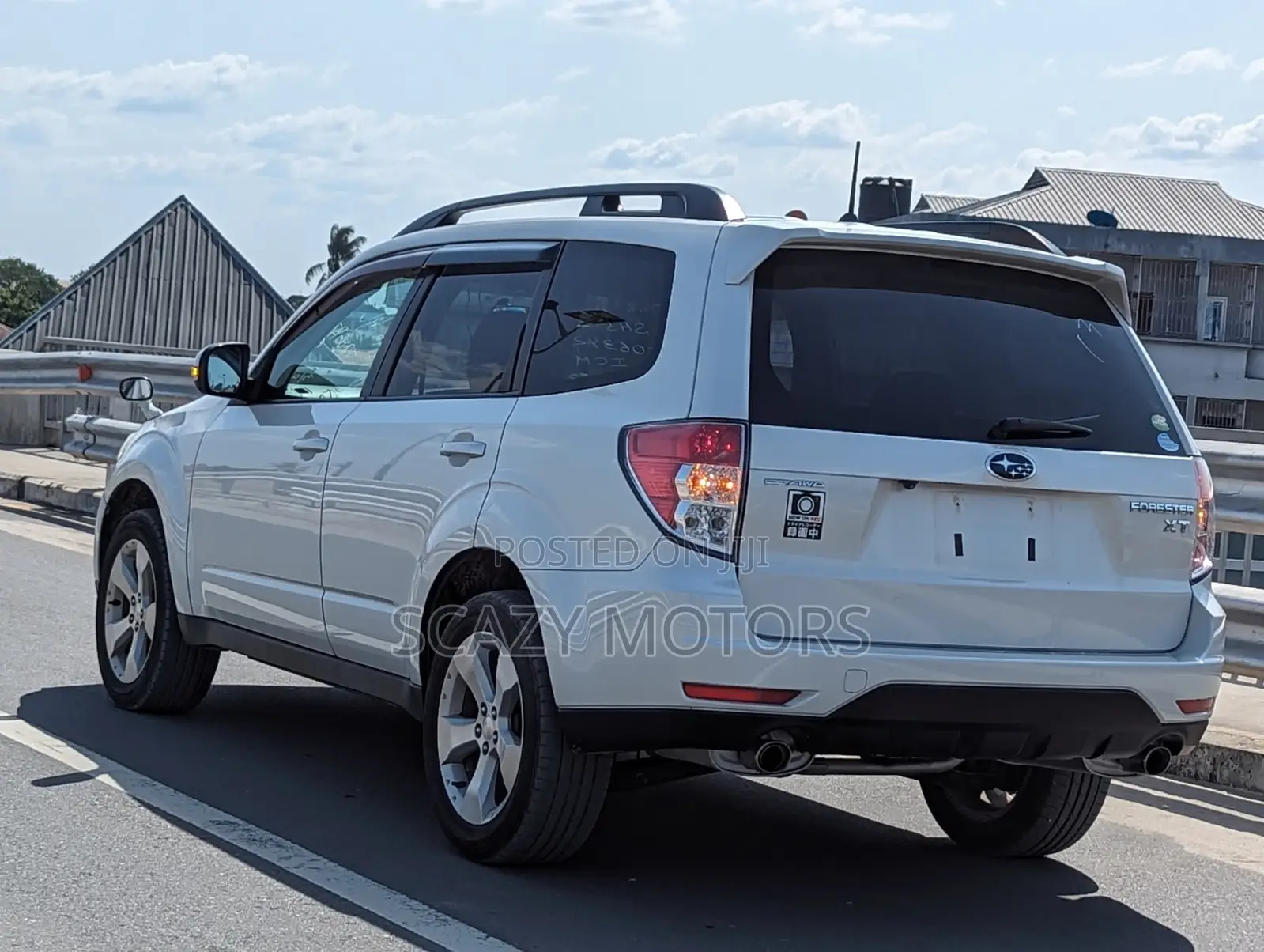 Subaru Forester 2011 Off white