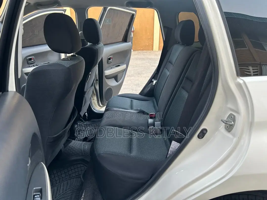 Toyota IST 2005 White