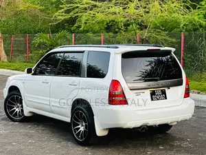 Subaru Forester 2004 White