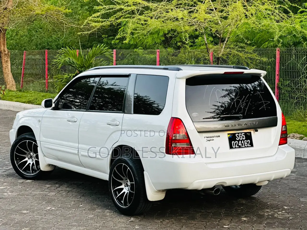 Subaru Forester 2004 White