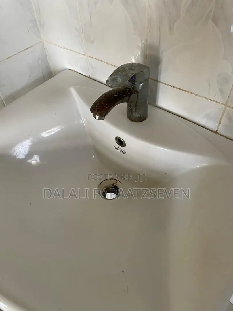 5bdrm House in Dalalipapaatzseven, Mbweni for sale