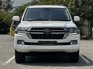 Toyota Land Cruiser 2020 White