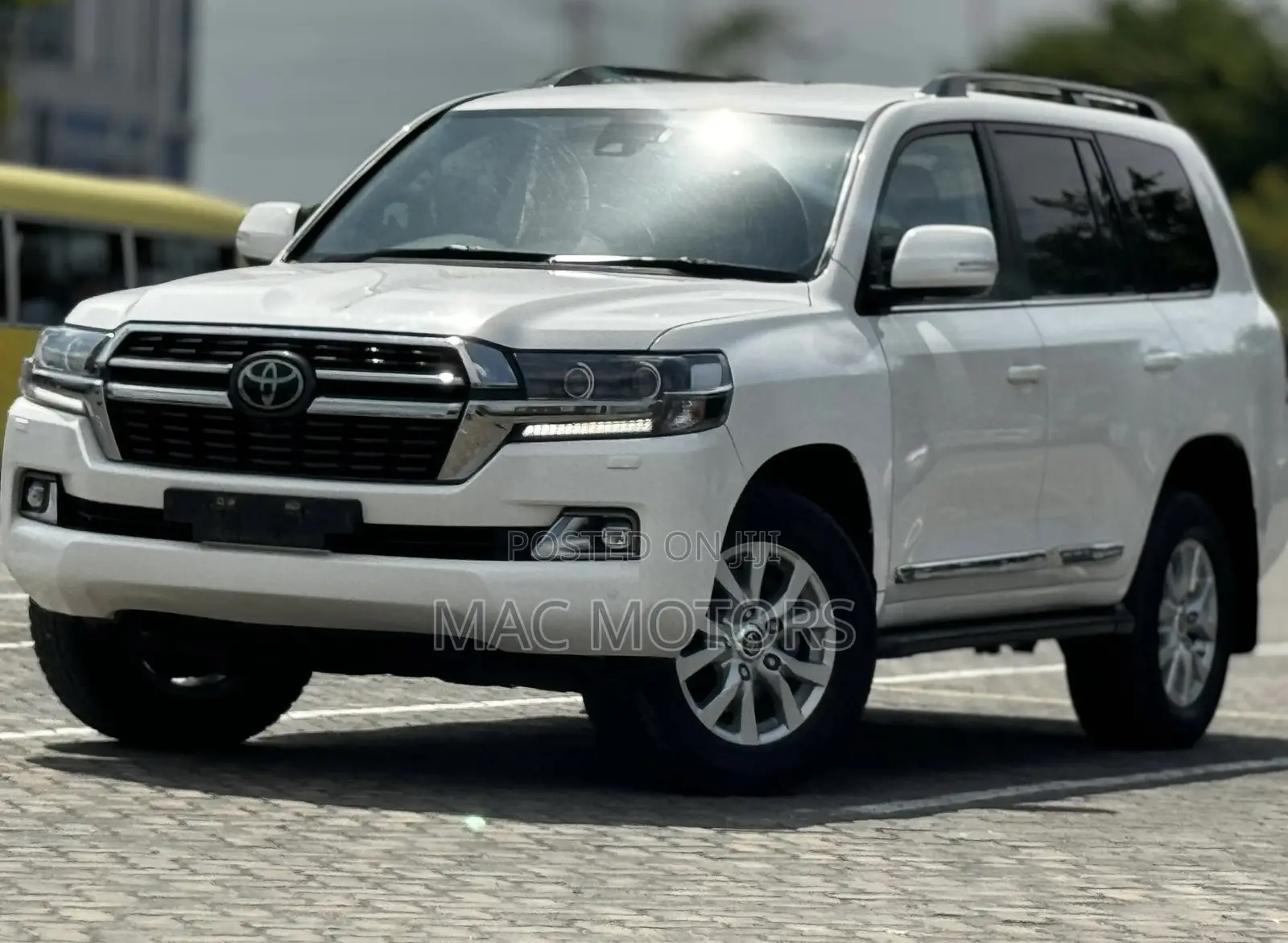 Toyota Land Cruiser 2020 White