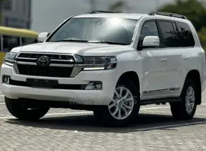 Toyota Land Cruiser 2020 White