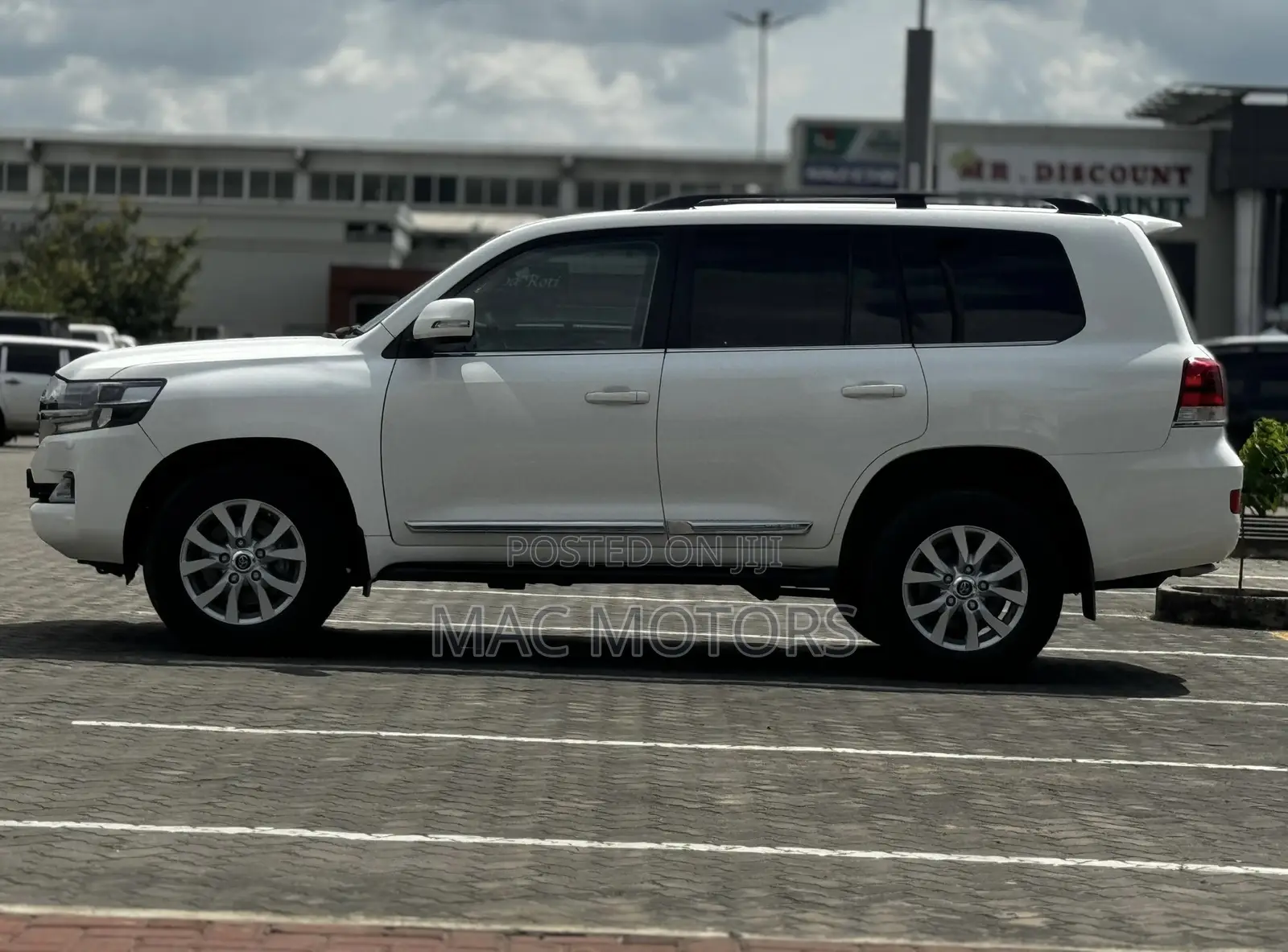 Toyota Land Cruiser 2020 White