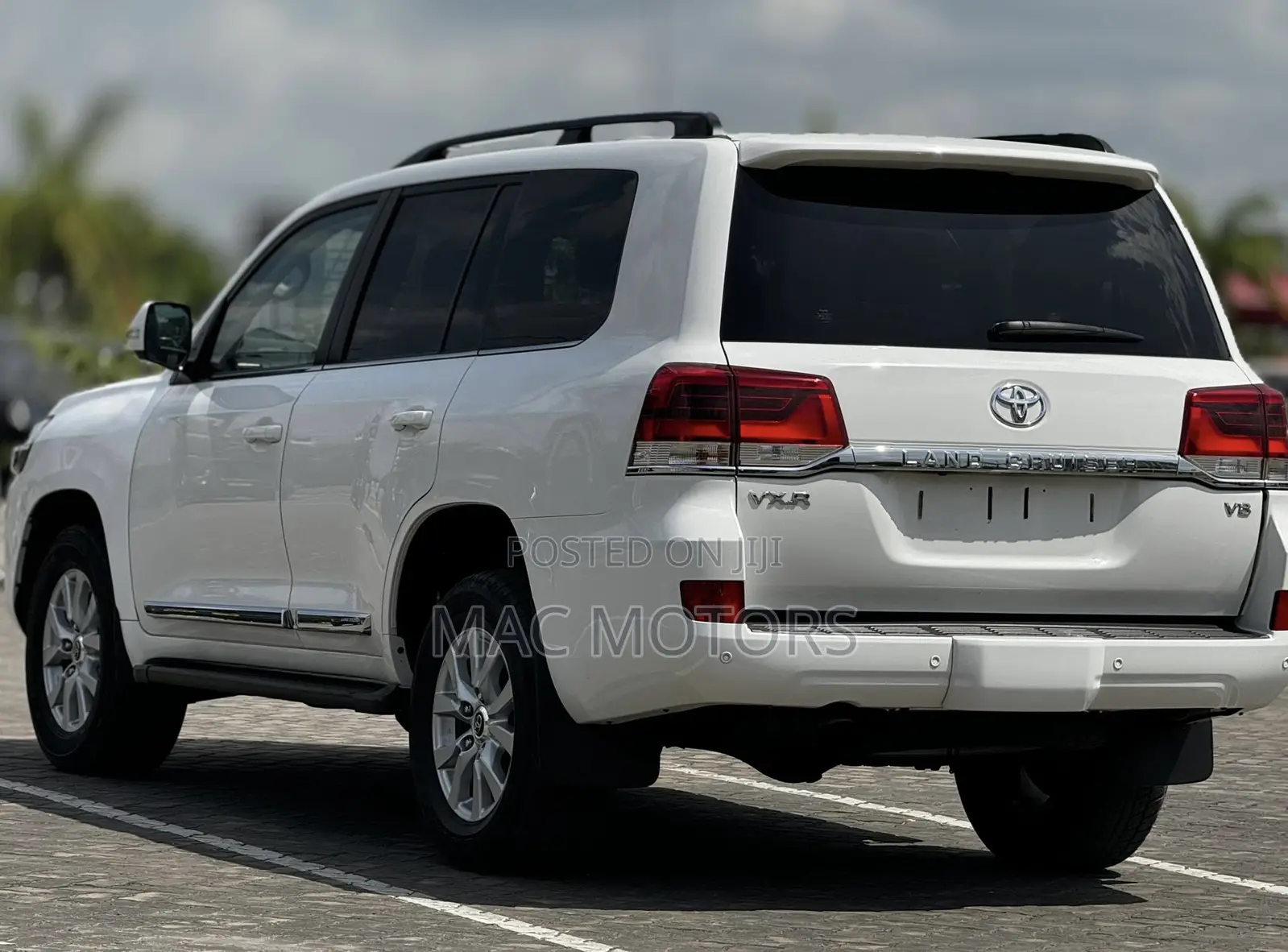 Toyota Land Cruiser 2020 White