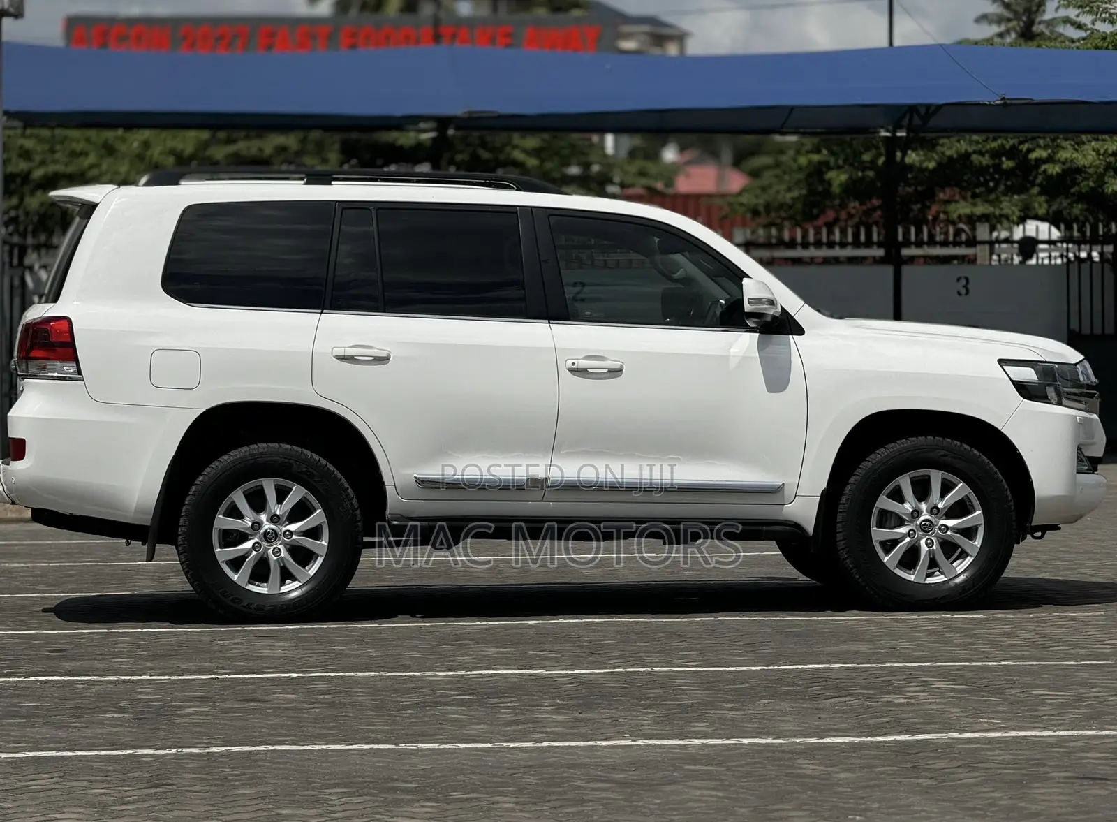 Toyota Land Cruiser 2020 White