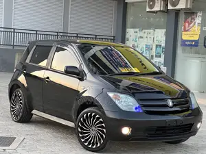 Toyota IST 2004 Black