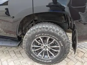 Toyota Land Cruiser Prado 2018 Black