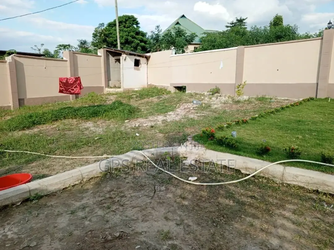3bdrm House in Kibamba Shule, Kinondoni for sale