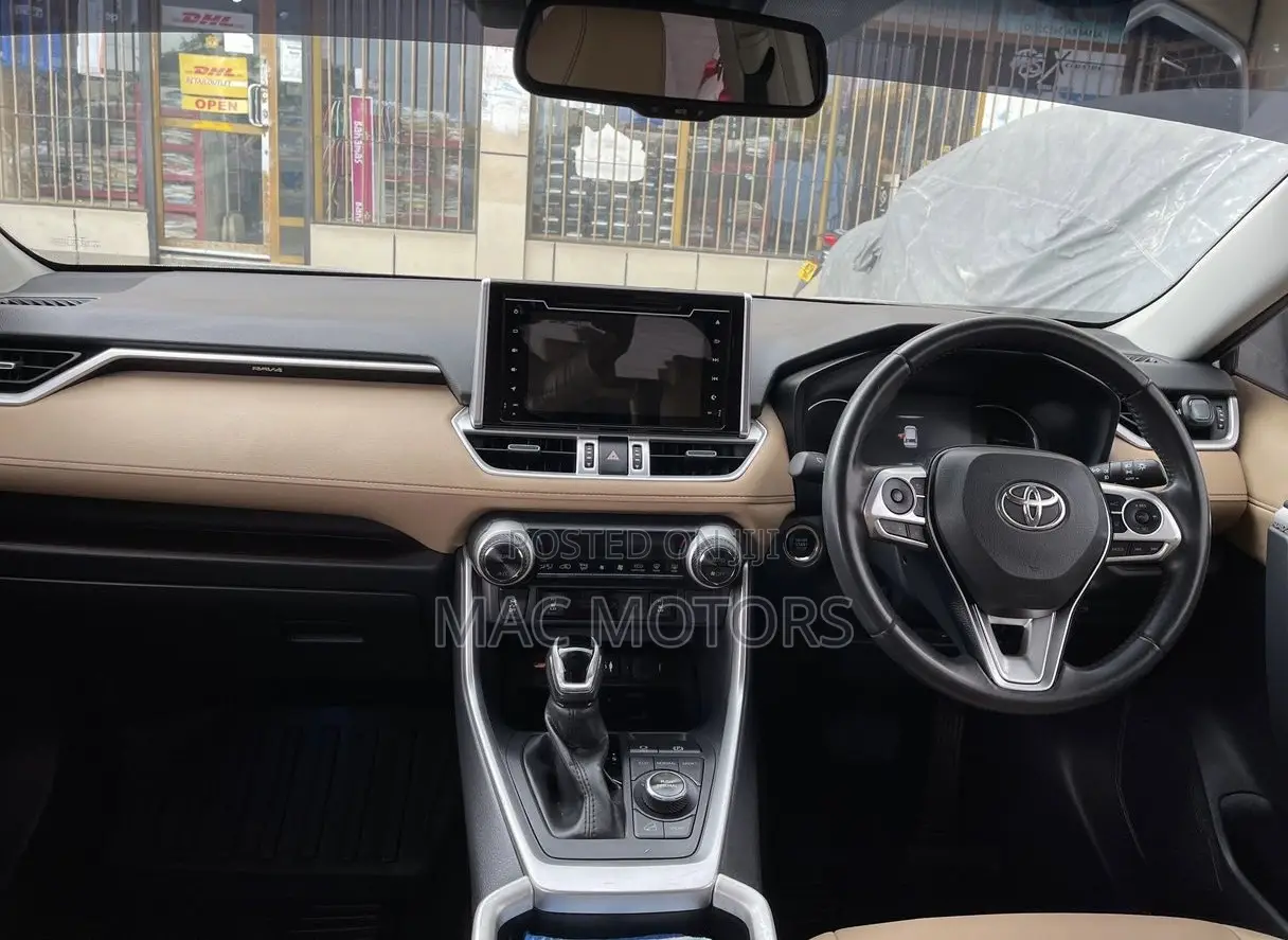 Toyota RAV4 XLE Premium AWD 2020 Silver