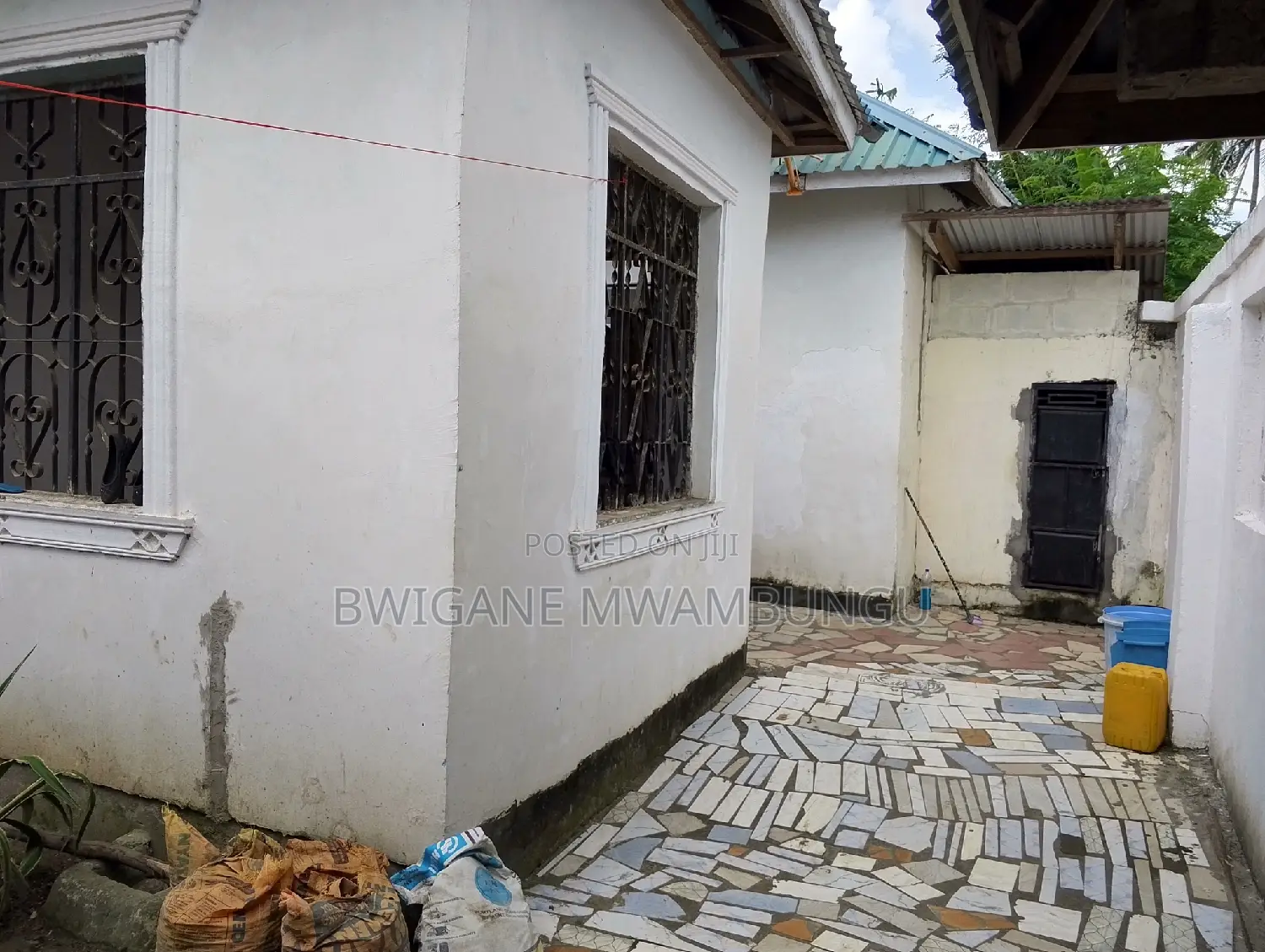 Furnished 3bdrm Apartment in Mwambungu Broker, Msongola for sale