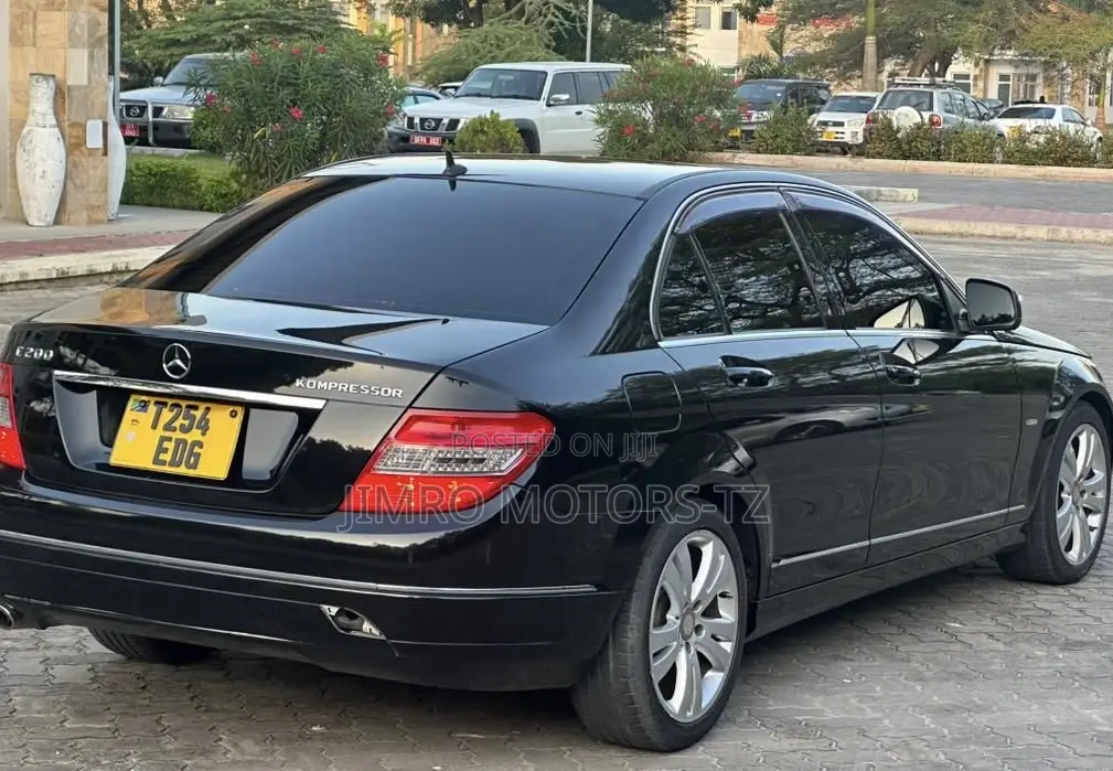 Mercedes-Benz C-Class 2008 Black