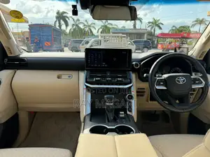 Toyota Land Cruiser 2022 Black