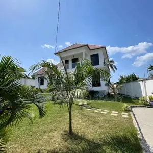 5bdrm House in Salasala Estate, Kinondoni for sale