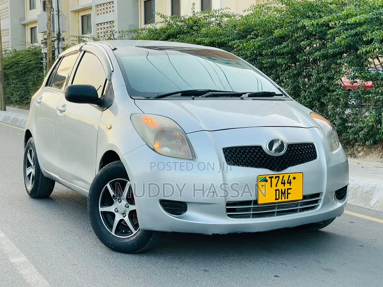 Toyota Vitz 2006 Silver
