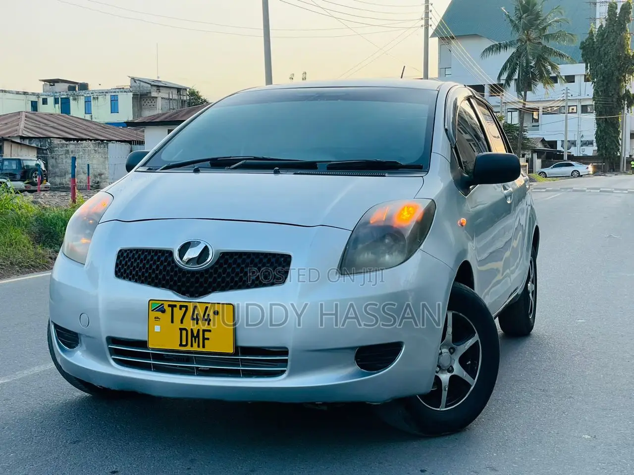Toyota Vitz 2006 Silver