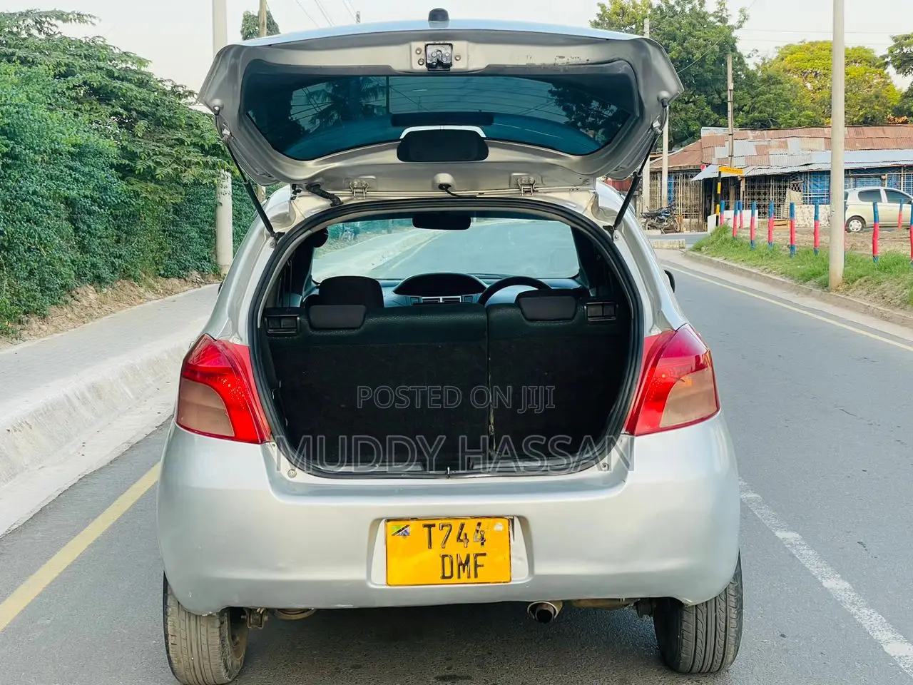 Toyota Vitz 2006 Silver