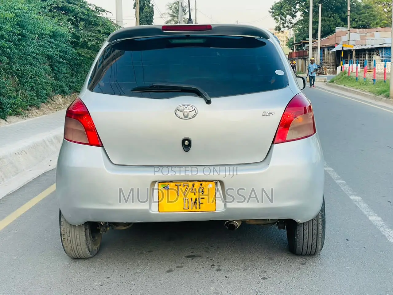 Toyota Vitz 2006 Silver