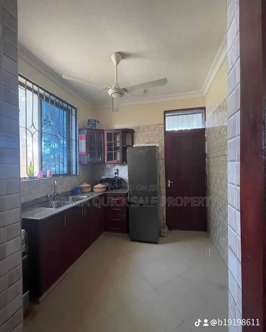 Furnished 4bdrm Apartment in Bahari, Kunduchi for sale