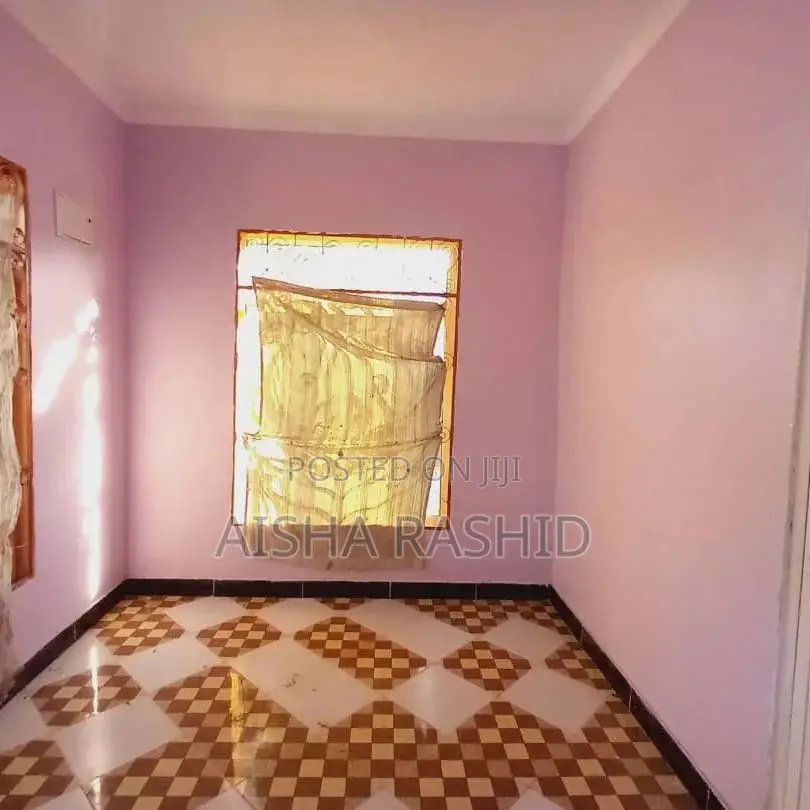 1bdrm Apartment in Kimara for rent