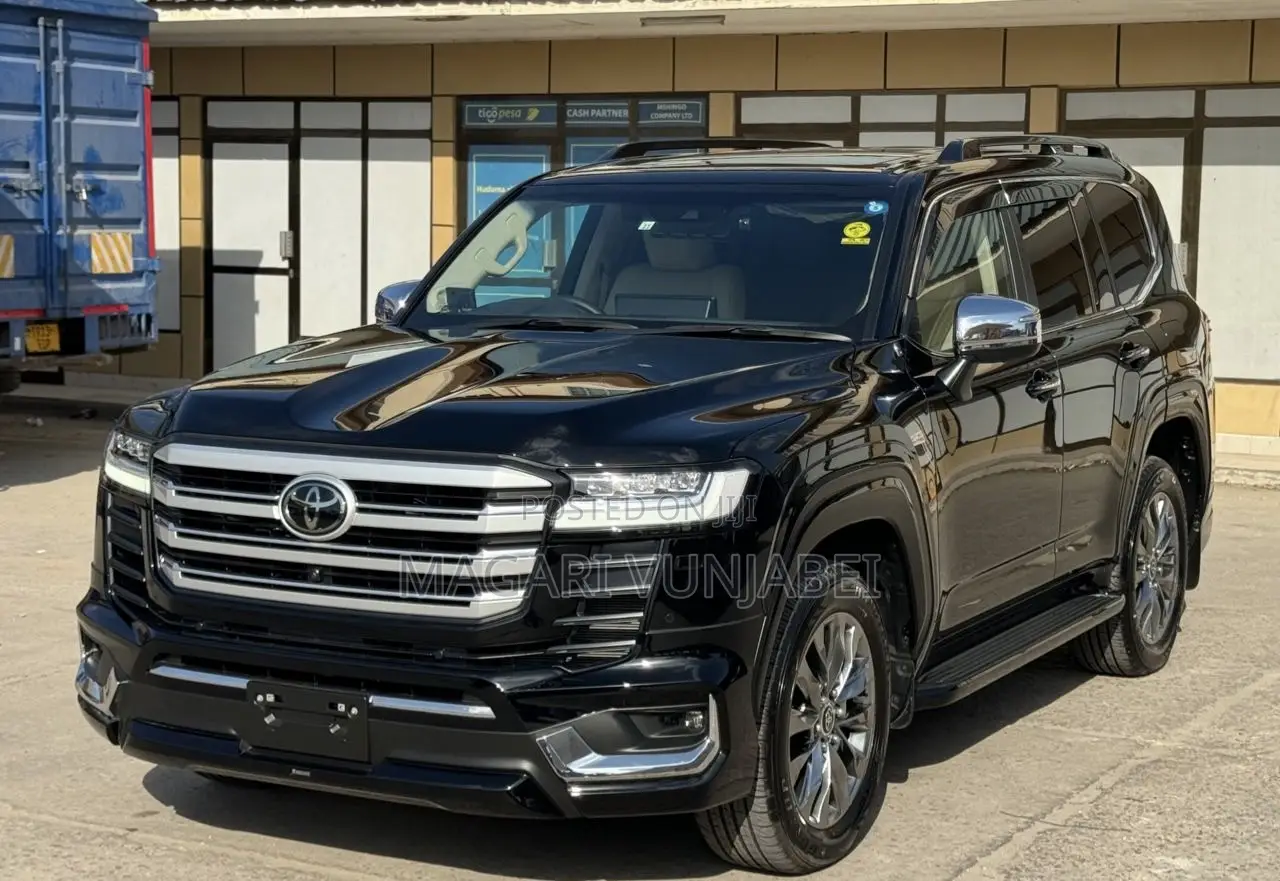 Toyota Land Cruiser 2022 Black