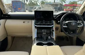 Toyota Land Cruiser 2022 Black