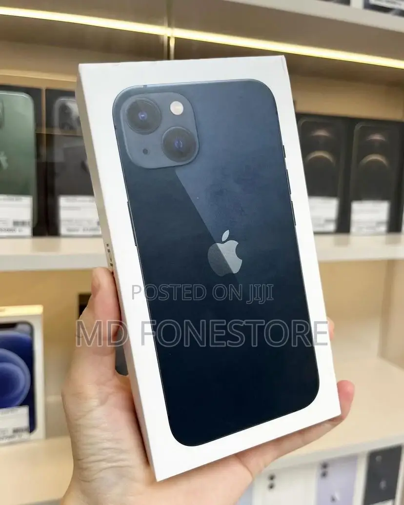 New Apple iPhone 13 128 GB Black