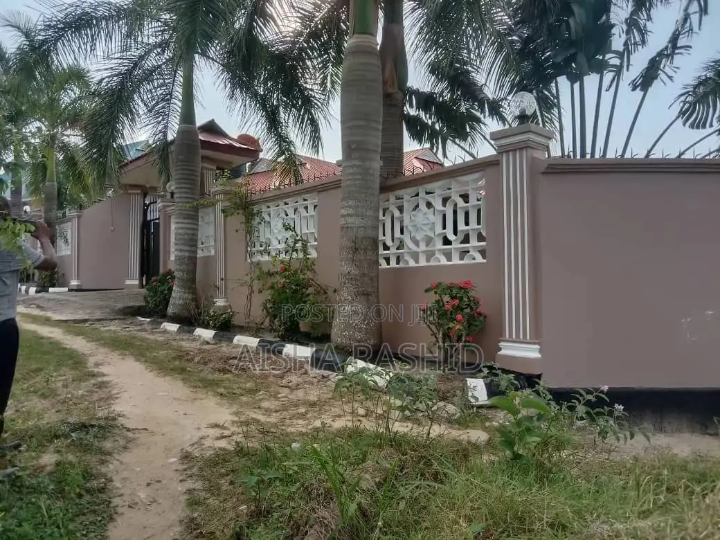 3bdrm House in Kinondoni for sale