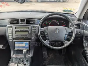 Toyota Crown 2004 Black