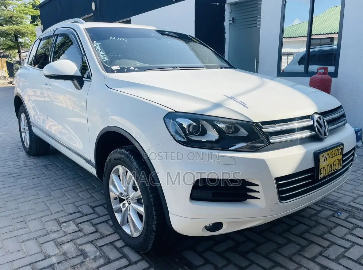 Volkswagen Touareg 2014 White