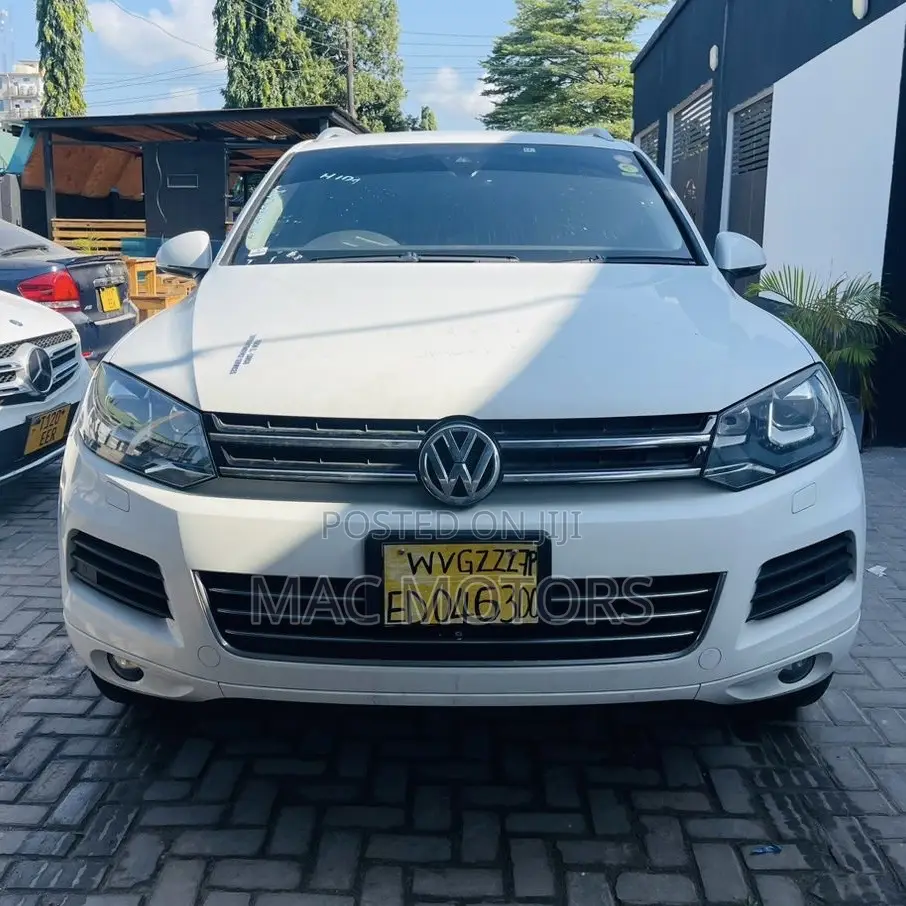Volkswagen Touareg 2014 White