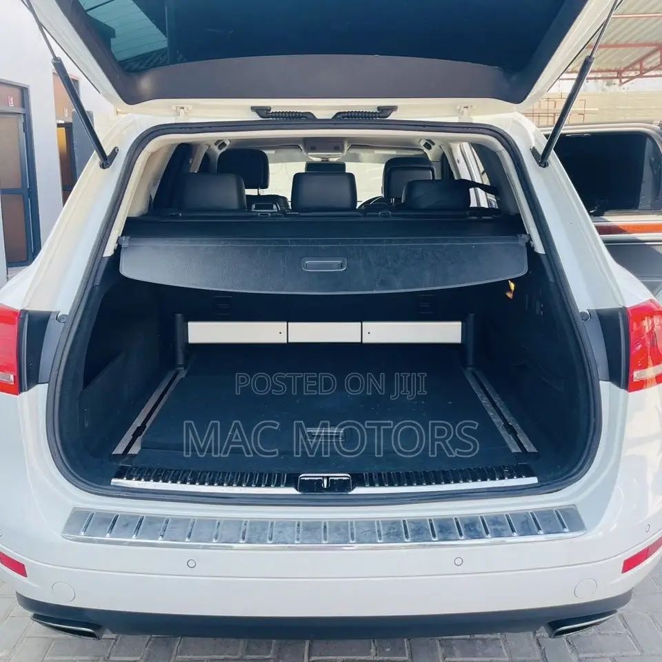 Volkswagen Touareg 2014 White