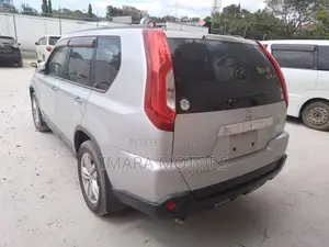 Nissan X-Trail 2010 Gray