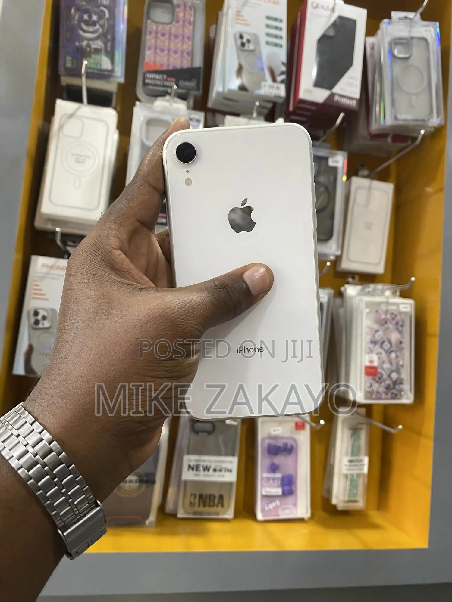 Apple iPhone XR 64 GB White