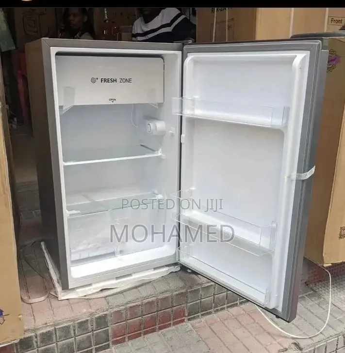 Hisense Fridge/Friji 90L