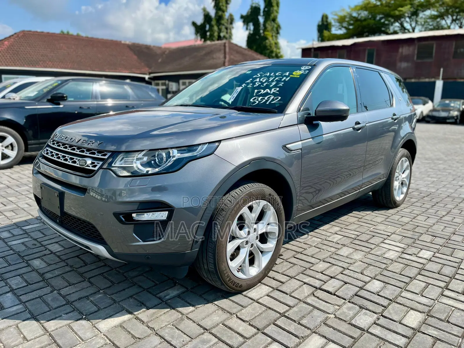 Land Rover Discovery 2016 Gray