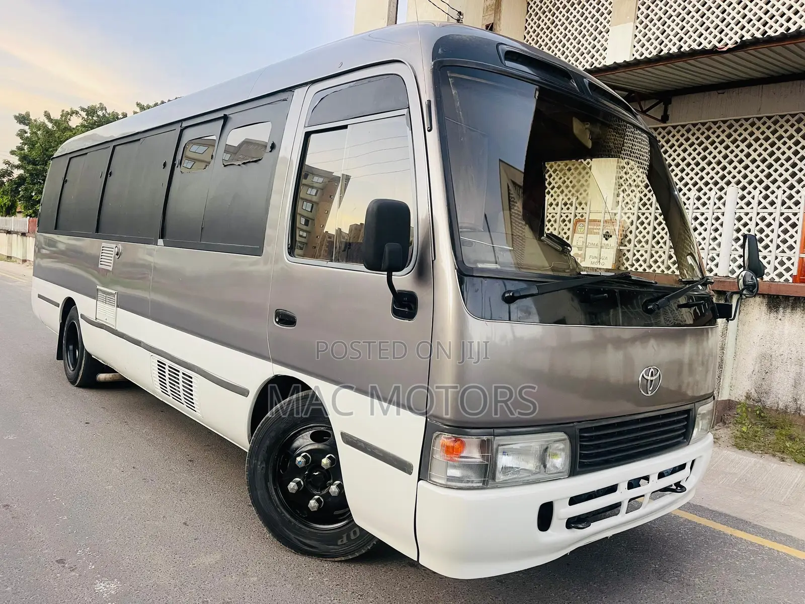 Toyota Coaster 2002 Grey