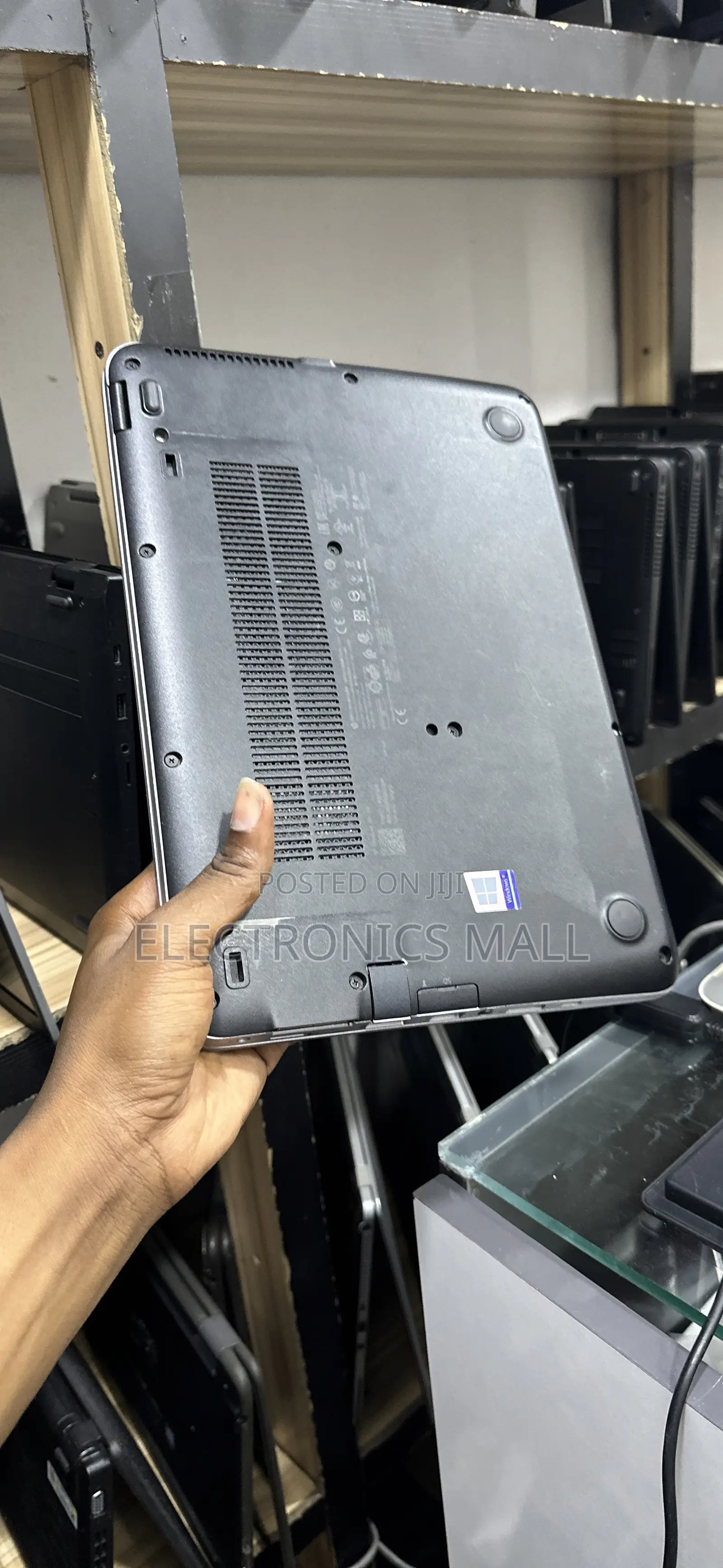 Laptop HP EliteBook 820 G3 4GB Intel Core I5 HDD 500GB