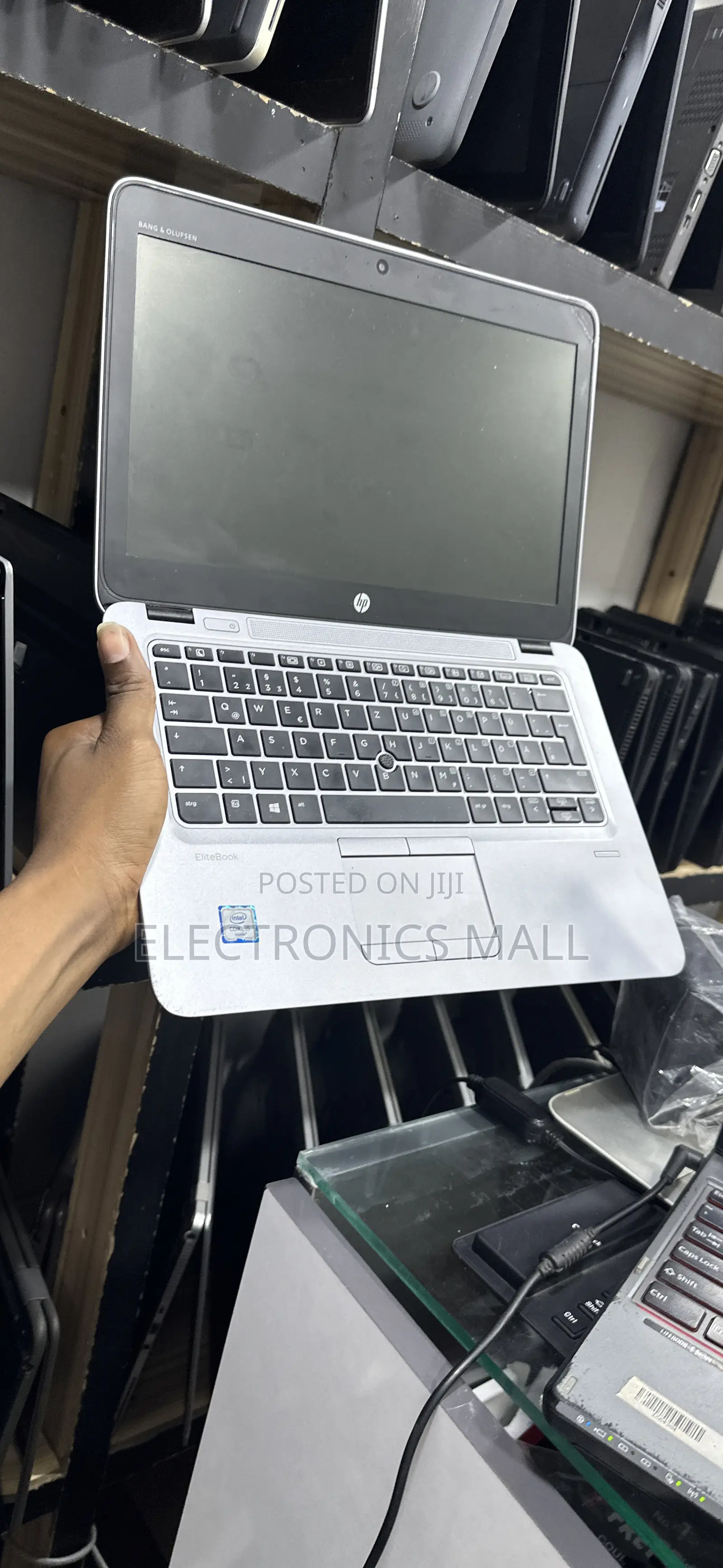 Laptop HP EliteBook 820 G3 4GB Intel Core I5 HDD 500GB