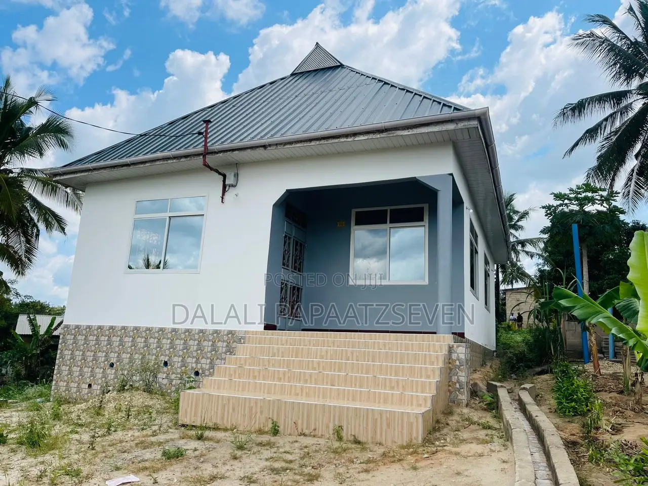 3bdrm House in Dalalipapaatzseven, Mbezi for sale