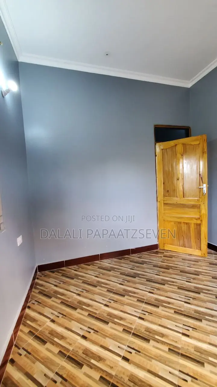 3bdrm House in Dalalipapaatzseven, Mbezi for sale