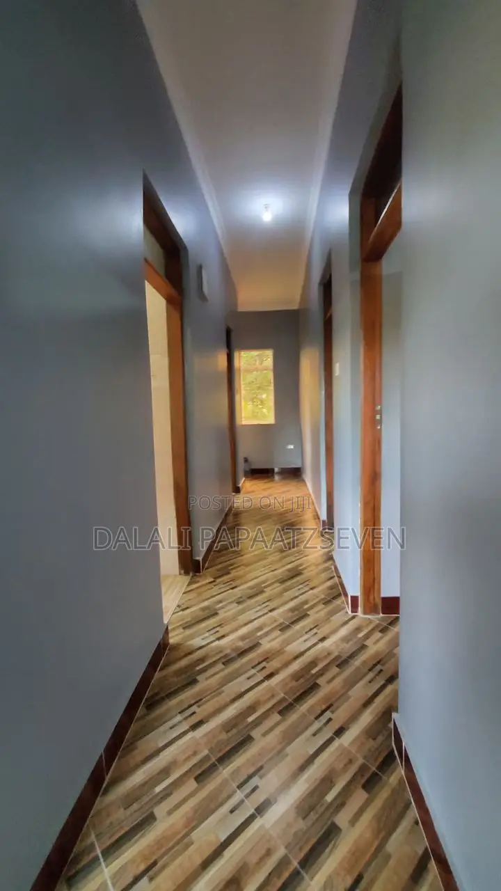 3bdrm House in Dalalipapaatzseven, Mbezi for sale