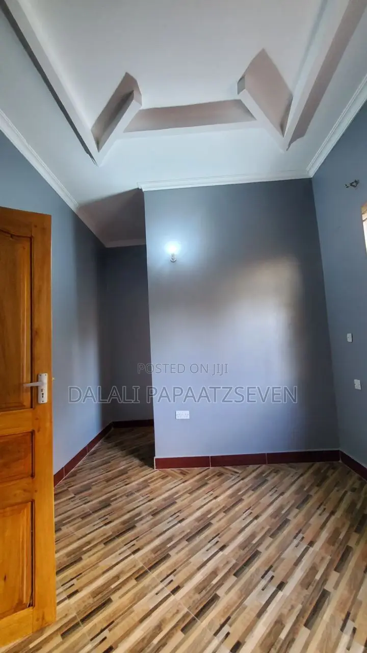 3bdrm House in Dalalipapaatzseven, Mbezi for sale