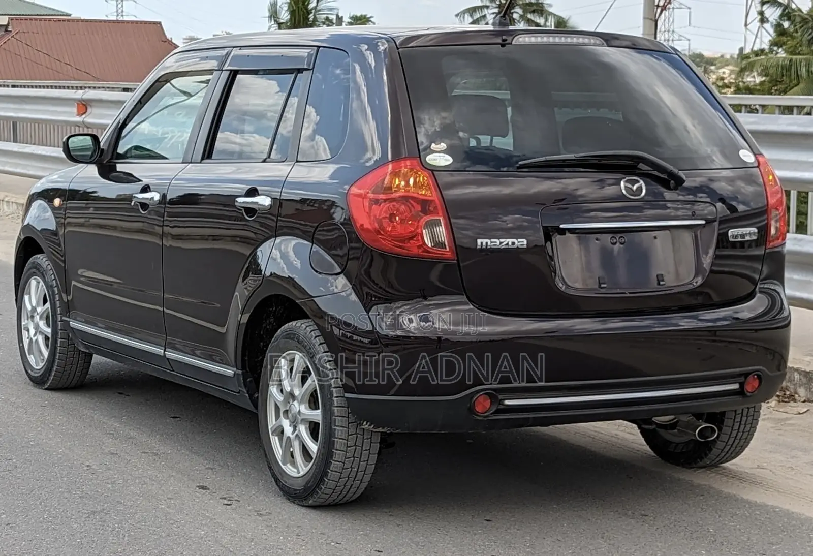 Mazda Verisa 2010 Burgundy