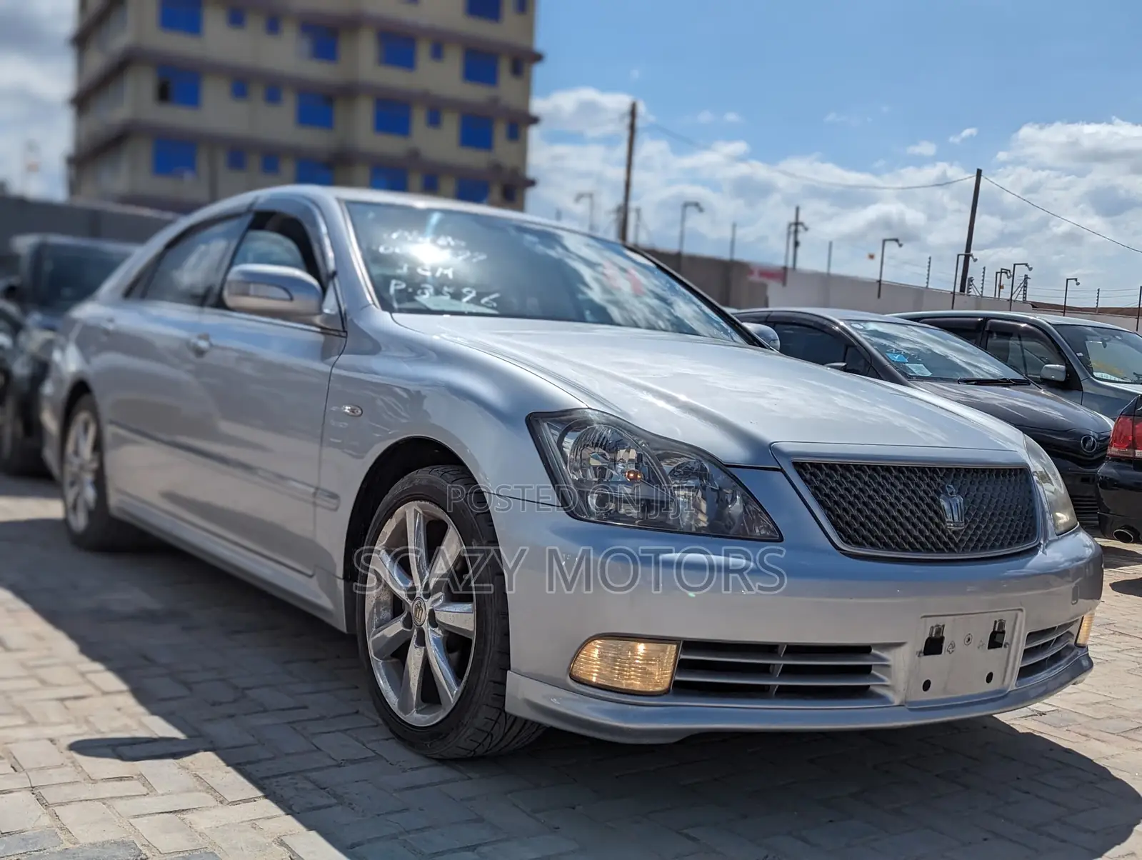 Toyota Crown 2005 Silver