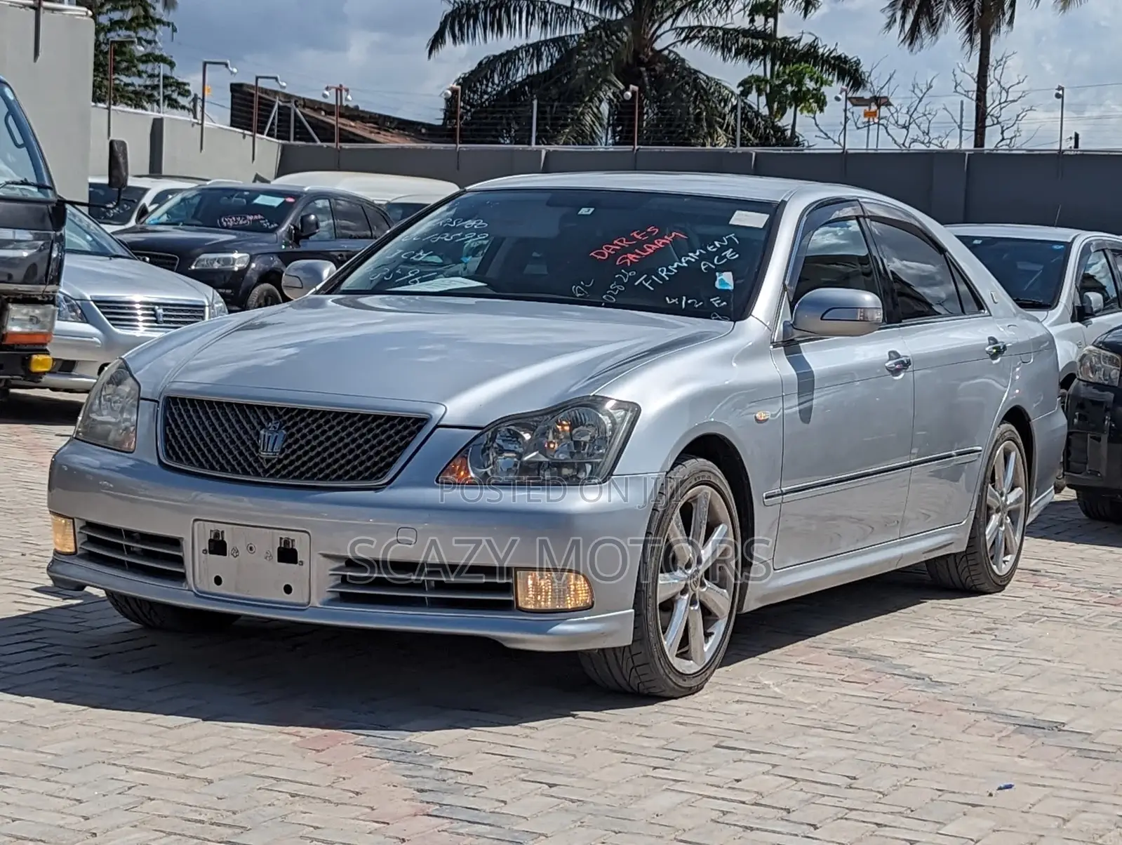 Toyota Crown 2005 Silver