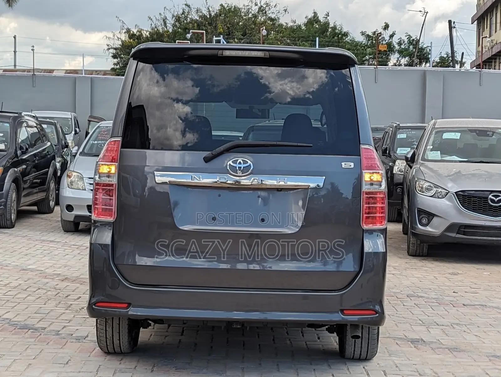 Toyota Noah 2008 Gray