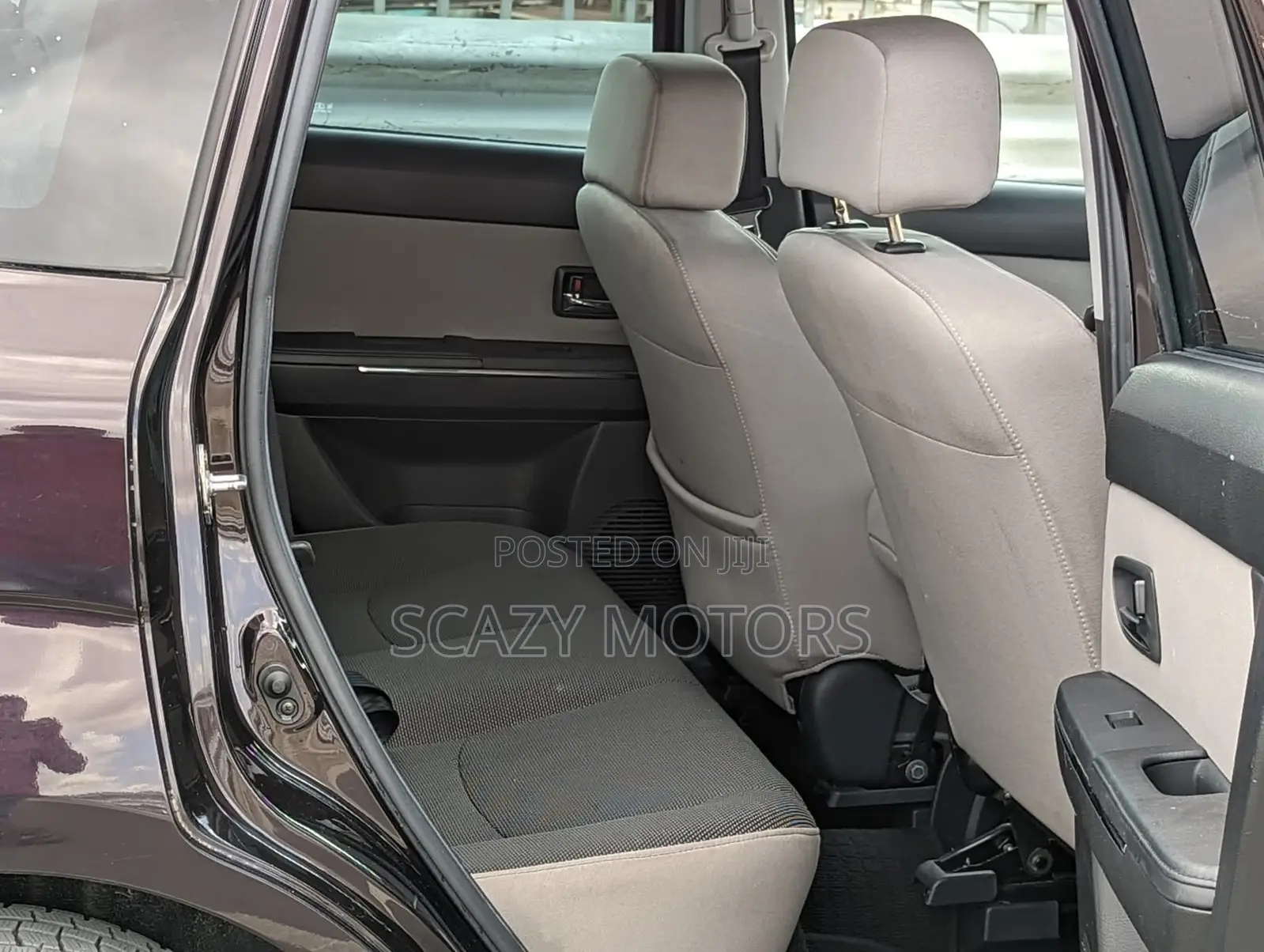 Mazda Verisa 2014
