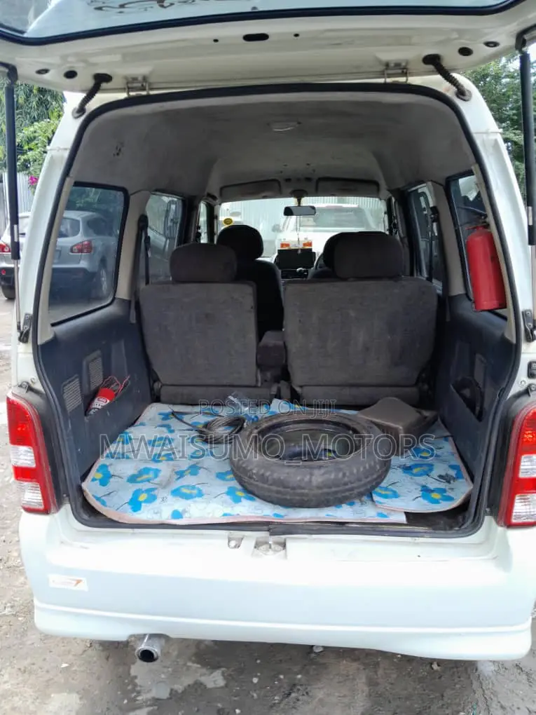 Suzuki Every Wagon 2004 Pearl
